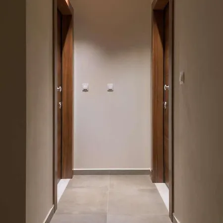 Pothos Apartament